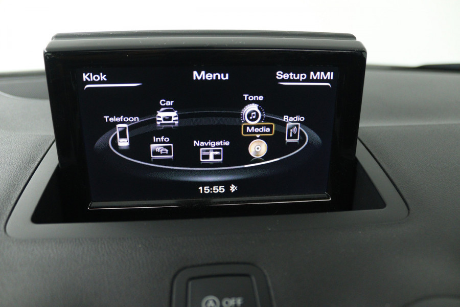 Audi A1 Sportback 1.0 TFSI Advance Sport (PANORAMADAK, STOELVERWARMING, NAVIGATIE)