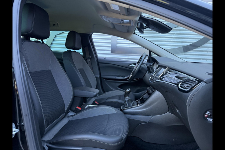 Opel Astra Sports Tourer 1.2 Business Elegance 2e Eigenaar|Camera|Carplay|Trekhaak|PDC V+A|Navi|Cruise|Elek ramen|N.A.P|APK tot 05-2028