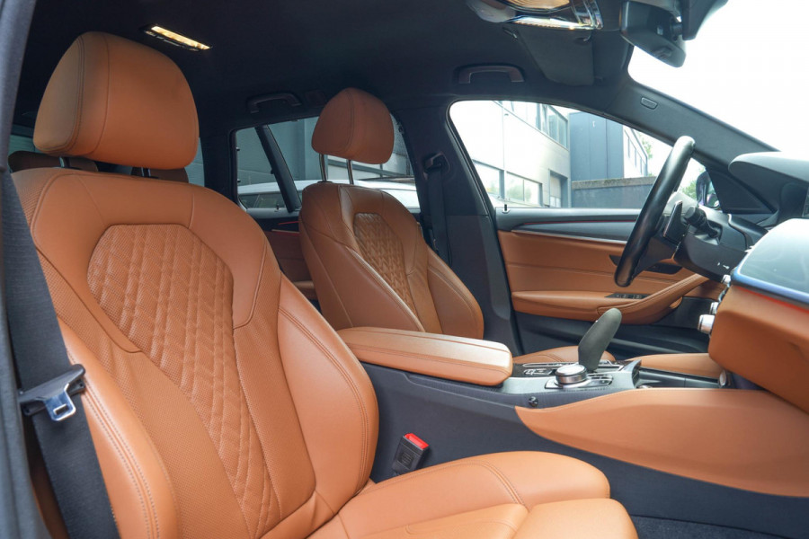 BMW 5 Serie Touring 530e Business Edition Plus |360 Camera|Laser|Elek. Stoelen|HUD|Ambient|