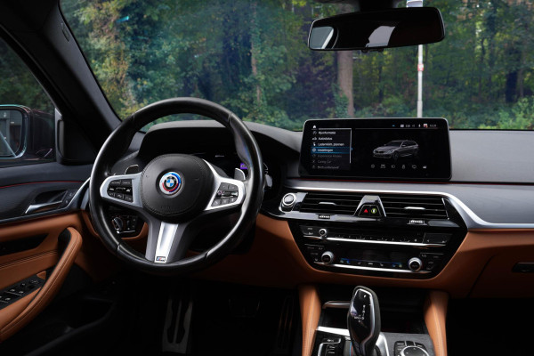 BMW 5 Serie Touring 530e Business Edition Plus |360 Camera|Laser|Elek. Stoelen|HUD|Ambient|