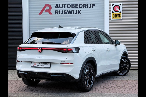 Volkswagen T-Roc 1.5 eTSI R-Line Matrix/Blindspot/Camera