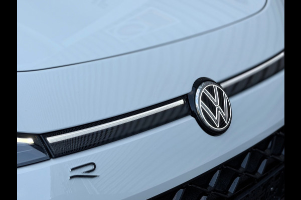 Volkswagen T-Roc 1.5 eTSI R-Line Matrix/Blindspot/Camera