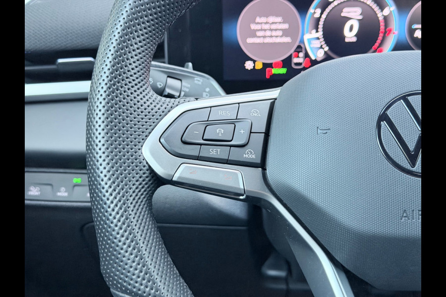 Volkswagen T-Roc 1.5 eTSI R-Line Matrix/Blindspot/Camera