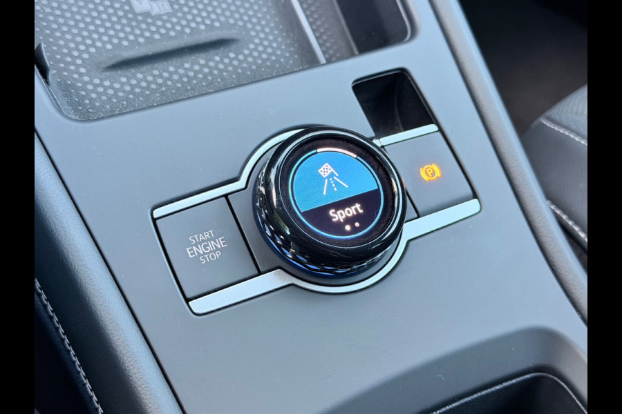 Volkswagen T-Roc 1.5 eTSI R-Line Matrix/Blindspot/Camera