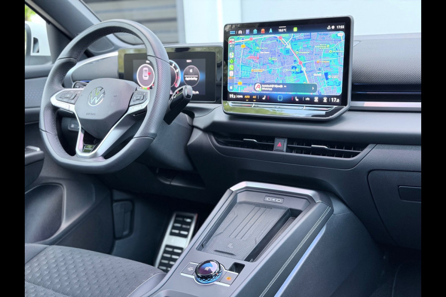 Volkswagen T-Roc 1.5 eTSI R-Line Matrix/Blindspot/Camera