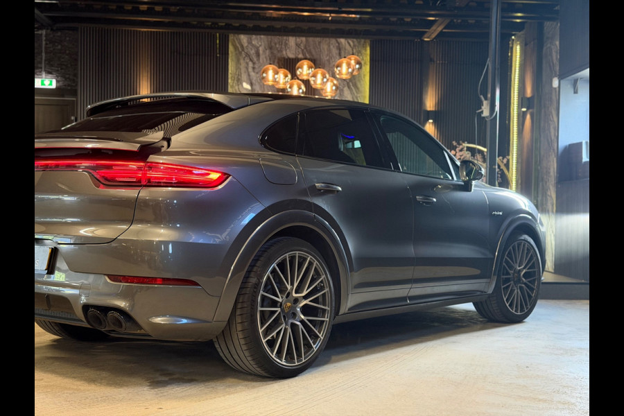 Porsche Cayenne Coupé 3.0 E-Hybrid PANO|LUCHTVERING|FULL OPTIONS!