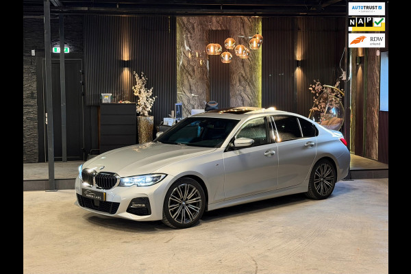 BMW 3-serie 320i High Executive|M Pakket|PANO|BOMVOL!