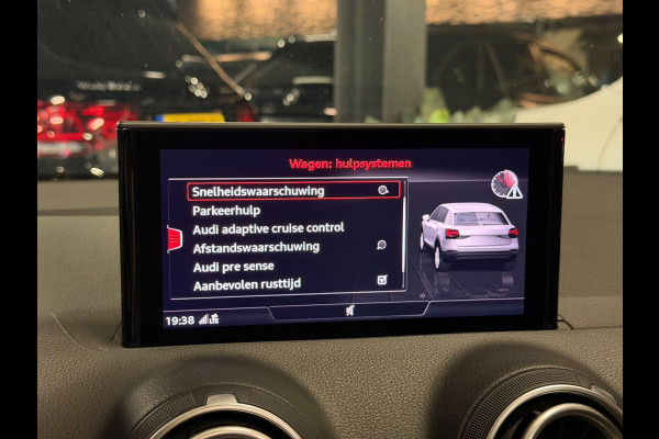 Audi Q2 35 TFSI 3X S-Line|PANO|SFEER|KEYLESS|FULL OPTIONS