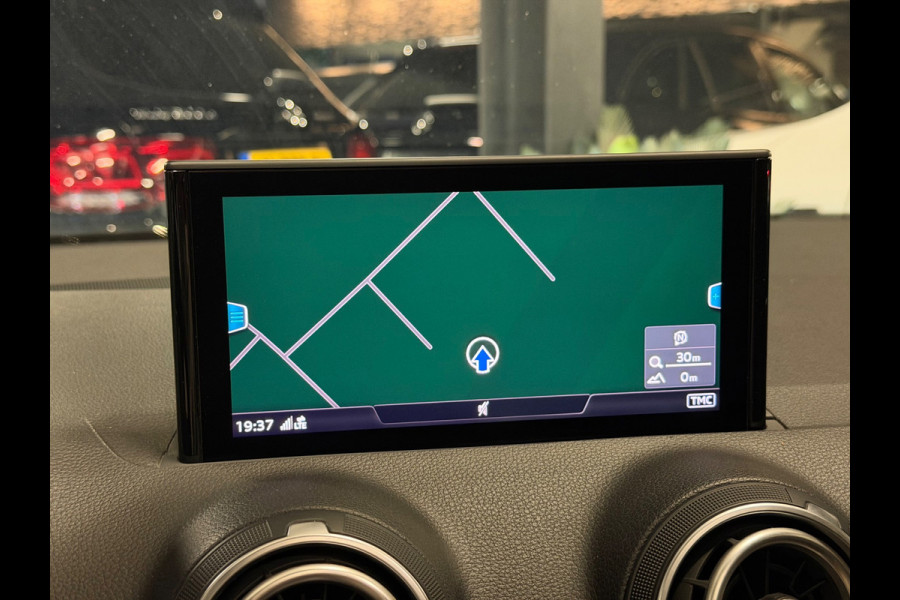 Audi Q2 35 TFSI 3X S-Line|PANO|SFEER|KEYLESS|FULL OPTIONS