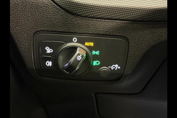 Audi Q2 35 TFSI 3X S-Line|PANO|SFEER|KEYLESS|FULL OPTIONS