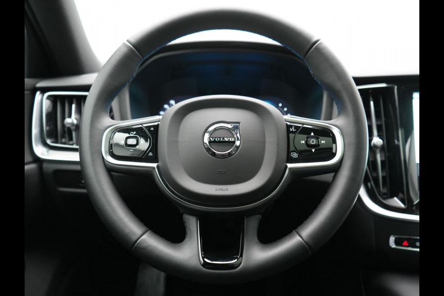 Volvo V60 T6 AWD Plus Dark Long Range PHEV 350pk Dealer O.H. | Panodak | Camera | Lederen Sportstoelen Memory & Verwarmd | Keyless | Stuur Verwarmd | Google Assistent | Apple Carplay | Navigatie | DAB | Plug In Hybrid |