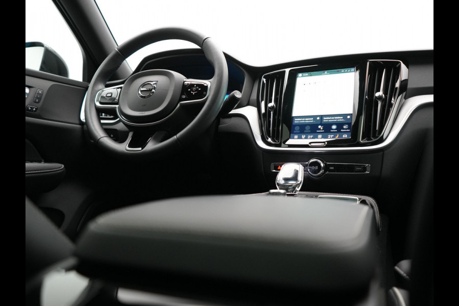 Volvo V60 T6 AWD Plus Dark Long Range PHEV 350pk Dealer O.H. | Panodak | Camera | Lederen Sportstoelen Memory & Verwarmd | Keyless | Stuur Verwarmd | Google Assistent | Apple Carplay | Navigatie | DAB | Plug In Hybrid |