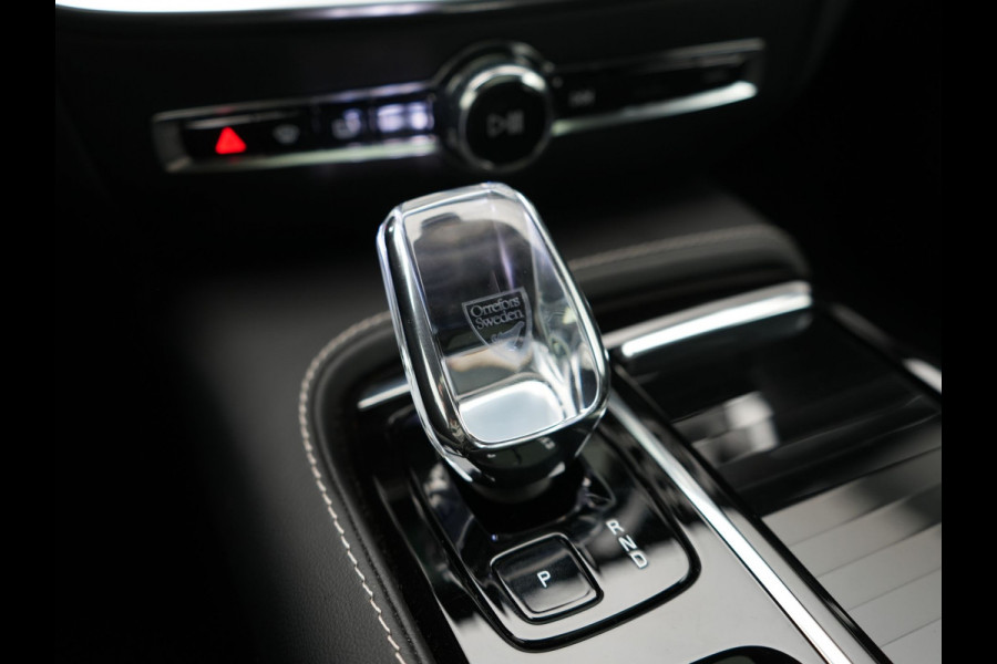 Volvo V60 T6 AWD Plus Dark Long Range PHEV 350pk Dealer O.H. | Panodak | Camera | Lederen Sportstoelen Memory & Verwarmd | Keyless | Stuur Verwarmd | Google Assistent | Apple Carplay | Navigatie | DAB | Plug In Hybrid |