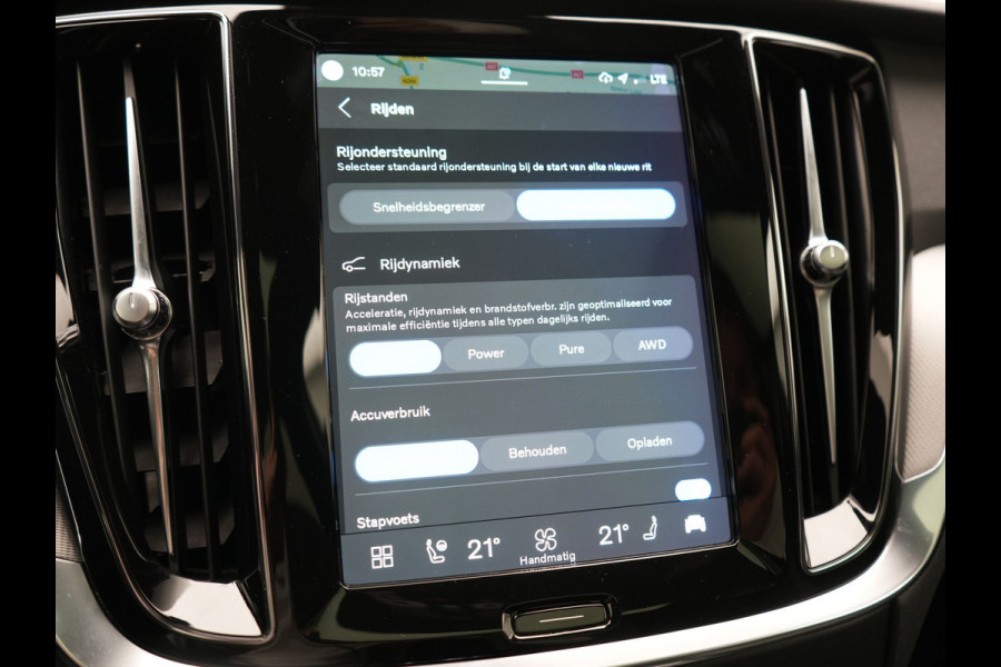 Volvo V60 T6 AWD Plus Dark Long Range PHEV 350pk Dealer O.H. | Panodak | Camera | Lederen Sportstoelen Memory & Verwarmd | Keyless | Stuur Verwarmd | Google Assistent | Apple Carplay | Navigatie | DAB | Plug In Hybrid |