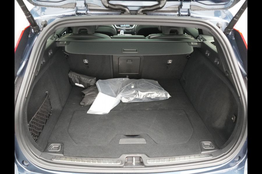 Volvo V60 T6 AWD Plus Dark Long Range PHEV 350pk Dealer O.H. | Panodak | Camera | Lederen Sportstoelen Memory & Verwarmd | Keyless | Stuur Verwarmd | Google Assistent | Apple Carplay | Navigatie | DAB | Plug In Hybrid |