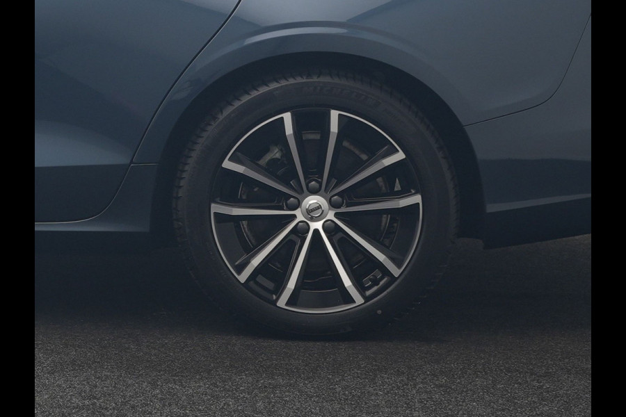 Volvo V60 T6 AWD Plus Dark Long Range PHEV 350pk Dealer O.H. | Panodak | Camera | Lederen Sportstoelen Memory & Verwarmd | Keyless | Stuur Verwarmd | Google Assistent | Apple Carplay | Navigatie | DAB | Plug In Hybrid |