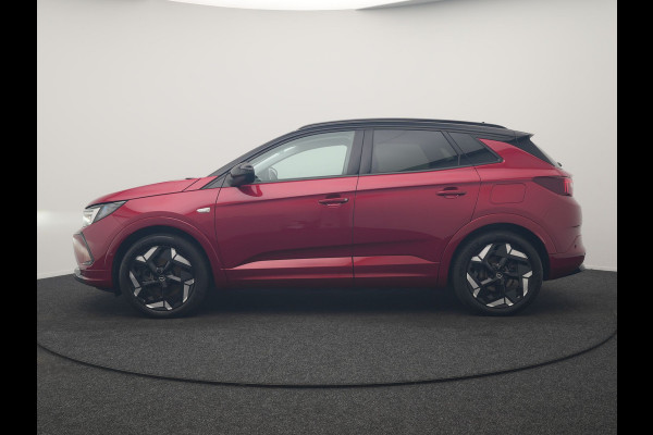 Opel Grandland Turbo 4x4 GSe PHEV 300pk Dealer O.H | SOH 97,8% | Trekhaak Afn. | Adaptive Cruise | 360 Camera | Lederen Sportstoelen Memory & Ventilatie | Stoelen & Stuur Verwarmd | Keyless | Apple Carplay | Blis | DAB | Navigatie | Virtual | 19"L.M | Plug In Hybrid