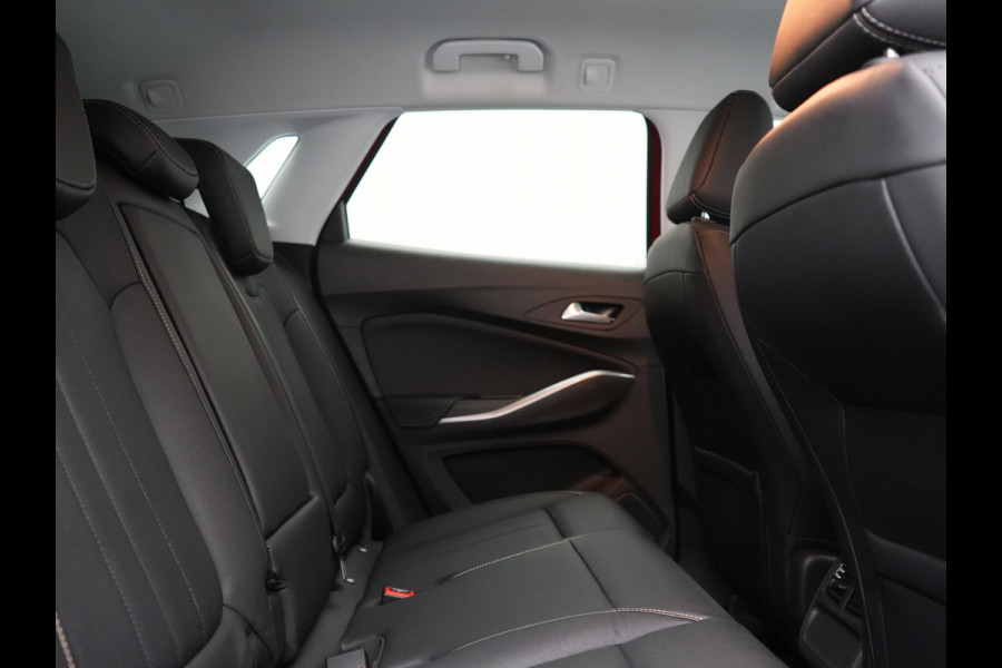 Opel Grandland Turbo 4x4 GSe PHEV 300pk Dealer O.H | SOH 97,8% | Trekhaak Afn. | Adaptive Cruise | 360 Camera | Lederen Sportstoelen Memory & Ventilatie | Stoelen & Stuur Verwarmd | Keyless | Apple Carplay | Blis | DAB | Navigatie | Virtual | 19"L.M | Plug In Hybrid