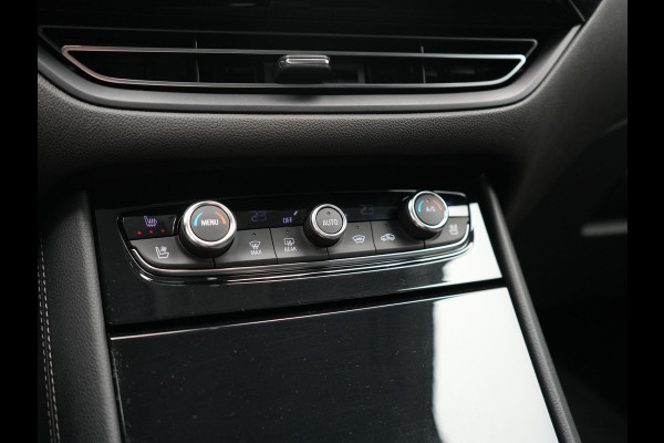 Opel Grandland Turbo 4x4 GSe PHEV 300pk Dealer O.H | SOH 97,8% | Trekhaak Afn. | Adaptive Cruise | 360 Camera | Lederen Sportstoelen Memory & Ventilatie | Stoelen & Stuur Verwarmd | Keyless | Apple Carplay | Blis | DAB | Navigatie | Virtual | 19"L.M | Plug In Hybrid