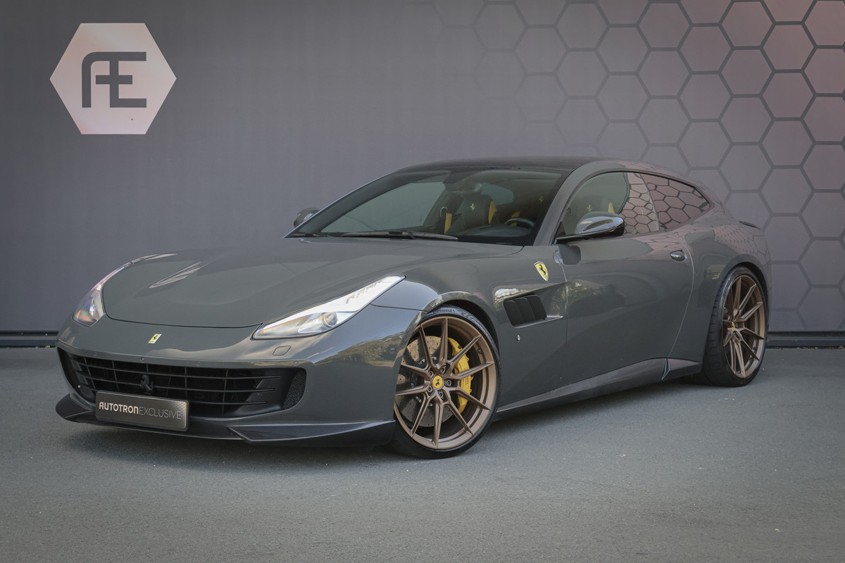 Ferrari GTC4Lusso NOVITEC T 3.9 V8 NOVITEC | KERAMISCH | CARBON EXTERIOR & INTERIOR | FULL SERVICE | PASSENGER DISPLAY | CAMERA | FRONTLIFT |