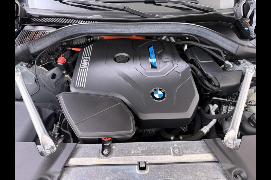 BMW X3 xDrive30e High Executive M SPORT | ELEKTRISCHE TREKHAAK| DEALER ONDERHOUDEN | 360 CAMERA | HEAD UP | LASER LED|  LEDER INCL. STOELVERWARMING | DRIVING ASS.  | RIJKLAARPRIJS incl. 12mnd BOVAG