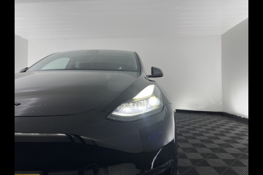 Tesla Model Y Long Range AWD 75 kWh (3-Fase-11kW) {SoH-87%} (INCL-BTW) Aut. *PANO | AUTO-PILOT | LEATHER | NAVI-FULLMAP | MATRIX-LED | KEYLESS | CAMERA | DAB+ | HEATED-COMFORTSEATS | PRIVACYGLASS | TOPVIEW | 20''ALU*