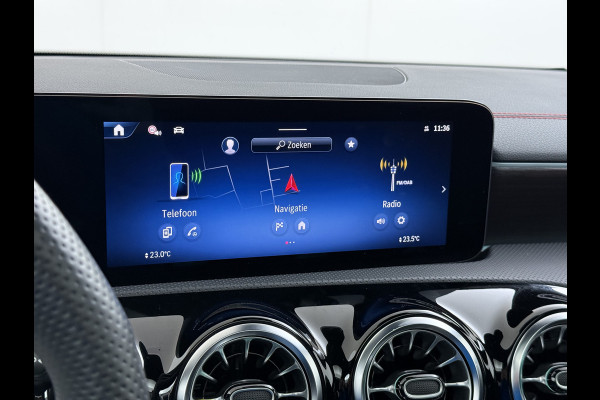 Mercedes-Benz CLA-Klasse CLA 250 e AMG line | Pano HUD Memory Keyless