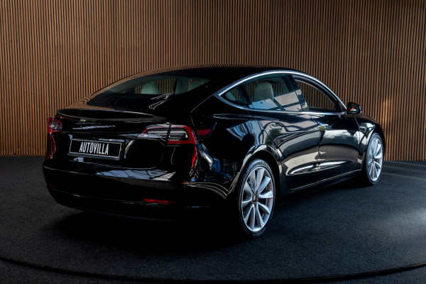 Tesla Model 3 Long Range AWD 75 kWh Panodak Leder 360° ACC Climate Stuur- & Stoelverwarming voor & achter LM velgen PDC Elektr. achterklep Elektr. verst. stuurwiel Elektr. verstelb. stoelen BTW auto