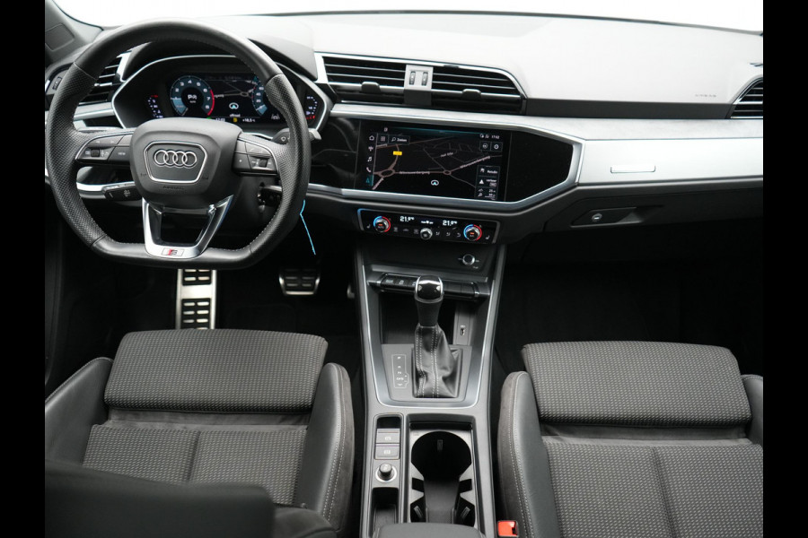 Audi Q3 35 TFSI S Line Pro Line S 150pk | Trekhaak | Cruise Control | Sportstoelen Verwarmd | Blis | DAB | Navigatie | 19"L.M