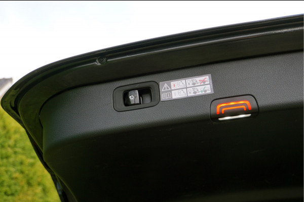 Mercedes-Benz C-Klasse Estate 200 d AMG Line | Memory Sound Keyless Trekhaak