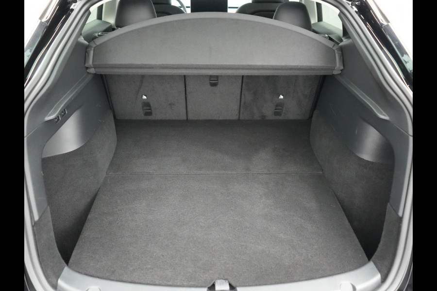 Tesla Model Y RWD 58 kWh 299pk Dealer O.H | Panodak | Full Self Driving Capability | Adaptive Cruise | 360 Camera | Lederen Sportstoelen Memory & Verwarmd | Keyless | BLIS | Navigatie | Virtual | DAB | Spotify | 20"L.M |