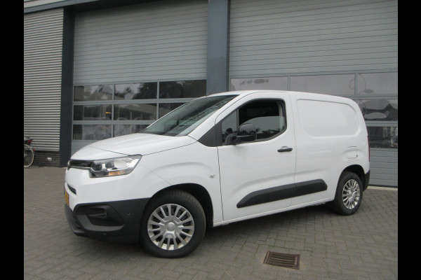 Toyota PROACE CITY 1.5 D-4D Live, 102pk, Euro 6, Airco, PDC, 3-Zits, Navigatie.