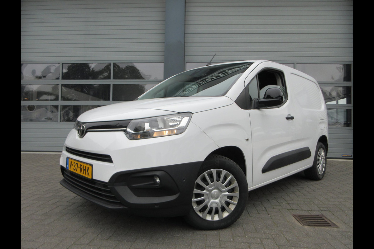 Toyota PROACE CITY 1.5 D-4D Live, 102pk, Euro 6, Airco, PDC, 3-Zits, Navigatie.