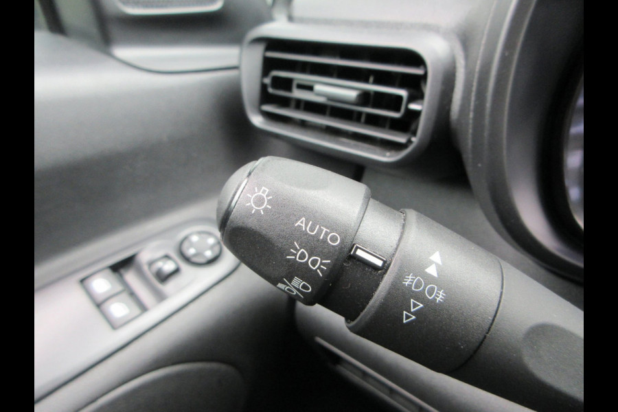 Toyota PROACE CITY 1.5 D-4D Live, 102pk, Euro 6, Airco, PDC, 3-Zits, Navigatie.