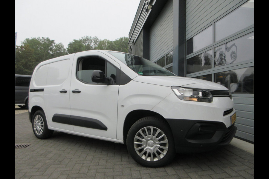 Toyota PROACE CITY 1.5 D-4D Live, 102pk, Euro 6, Airco, PDC, 3-Zits, Navigatie.