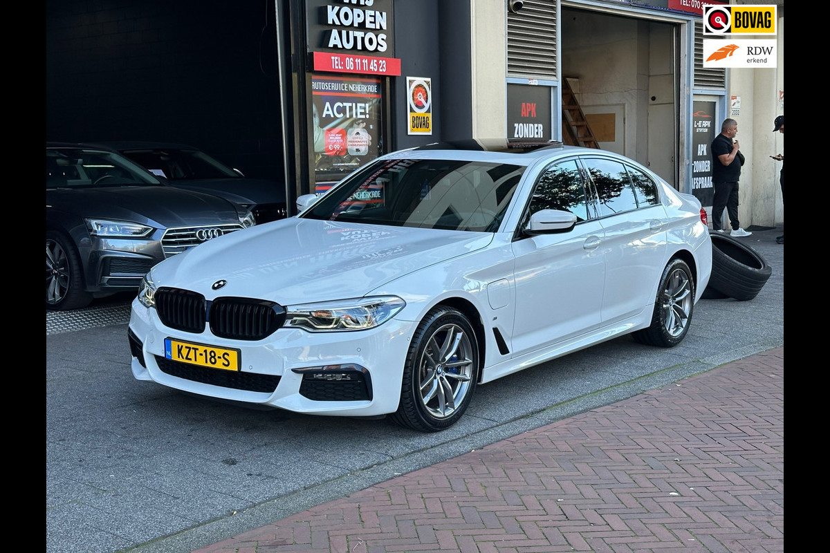 BMW 5 Serie 530e iPerformance High Executive M-Sport Schuifdak