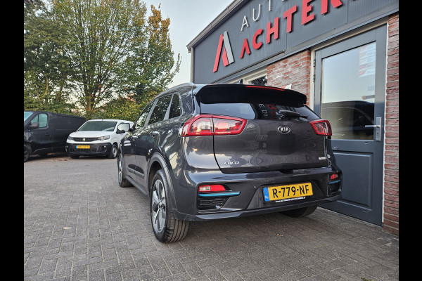 Kia e-Niro ExecutiveLine 64 kWh SOH 100%! Carplay! Camera! Leer! Nette Auto! Navigatie!