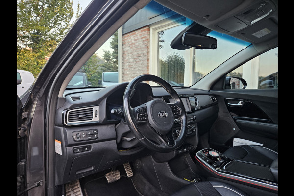 Kia e-Niro ExecutiveLine 64 kWh SOH 100%! Carplay! Camera! Leer! Nette Auto! Navigatie!