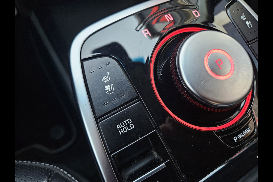 Kia e-Niro ExecutiveLine 64 kWh SOH 100%! Carplay! Camera! Leer! Nette Auto! Navigatie!