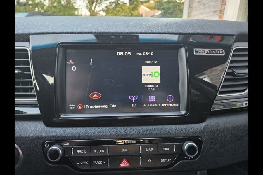 Kia e-Niro ExecutiveLine 64 kWh SOH 100%! Carplay! Camera! Leer! Nette Auto! Navigatie!