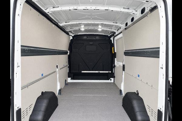 Ford Transit 350 2.0 TDCI L3H2 Trend 170PK Automaat PDC VA+Camera Carplay Navi BLIS Cruise Control Airco Voorruitverwarming