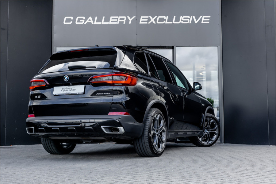 BMW X5 xDrive45e Executive - Panorama | Luchtvering | ACC | Keyless