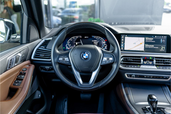 BMW X5 xDrive45e Executive - Panorama | Luchtvering | ACC | Keyless