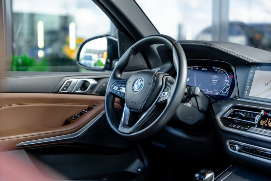 BMW X5 xDrive45e Executive - Panorama | Luchtvering | ACC | Keyless