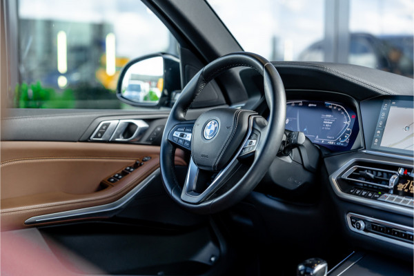 BMW X5 xDrive45e Executive - Panorama | Luchtvering | ACC | Keyless