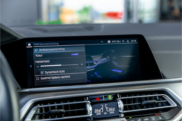 BMW X5 xDrive45e Executive - Panorama | Luchtvering | ACC | Keyless