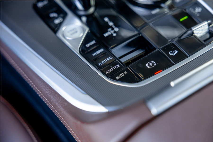 BMW X5 xDrive45e Executive - Panorama | Luchtvering | ACC | Keyless