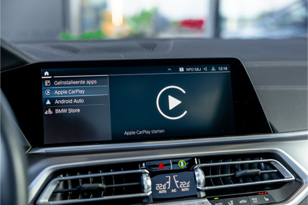 BMW X5 xDrive45e Executive - Panorama | Luchtvering | ACC | Keyless
