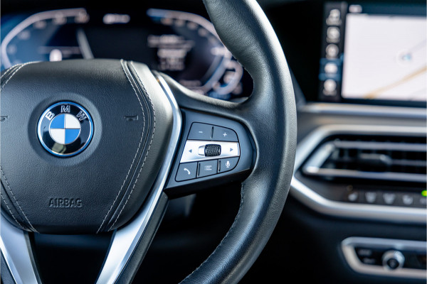 BMW X5 xDrive45e Executive - Panorama | Luchtvering | ACC | Keyless