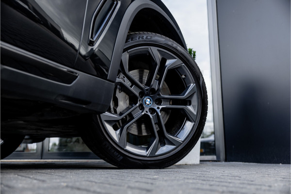 BMW X5 xDrive45e Executive - Panorama | Luchtvering | ACC | Keyless